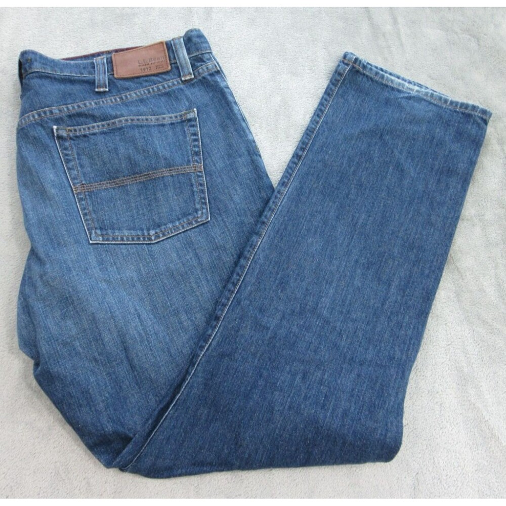 LL Bean Men's Size 38 x 31 (Actual 38x32) Standard Fit Jeans Blue 5-Pocket